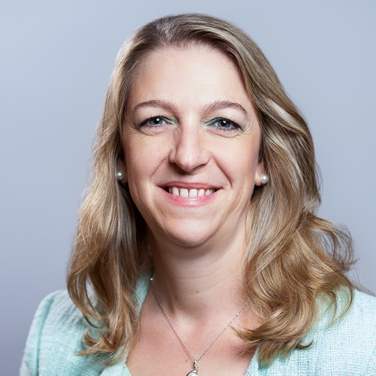 Yvonne Gredig, Jellpipe